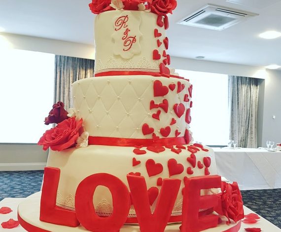 Love Wedding Cake